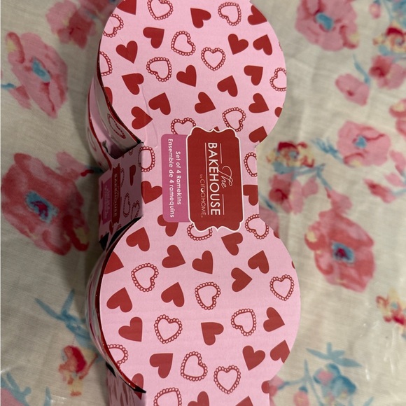 Special- The Bake House by CIRO Home Pink Heart Ceramic Ramekins 4 Bowls Set - Picture 4 of 5